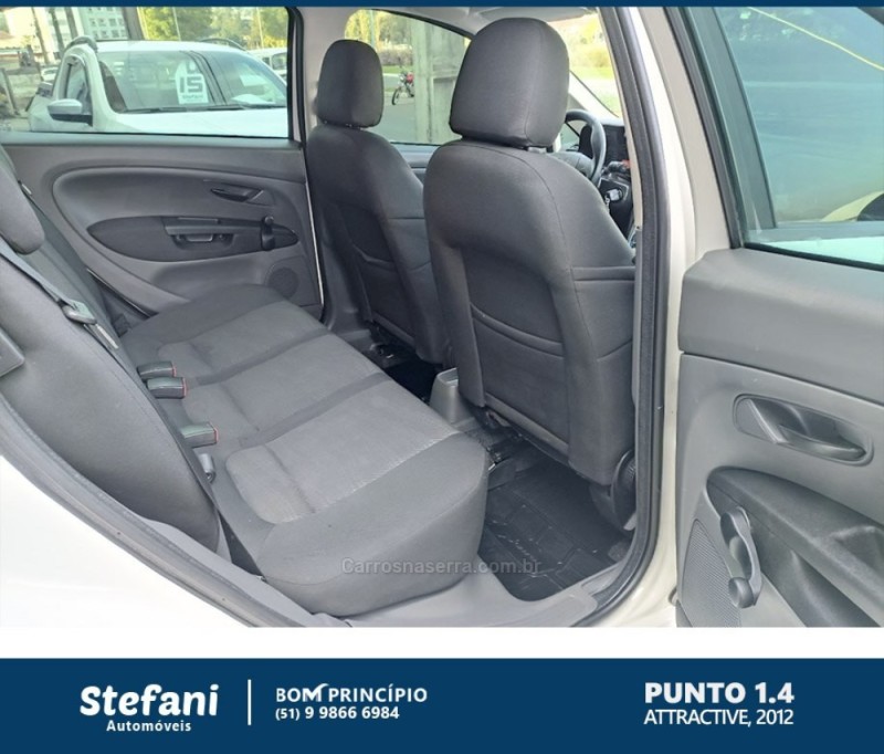 PUNTO 1.4 ATTRACTIVE 8V FLEX 4P MANUAL - 2012 - BOM PRINCíPIO