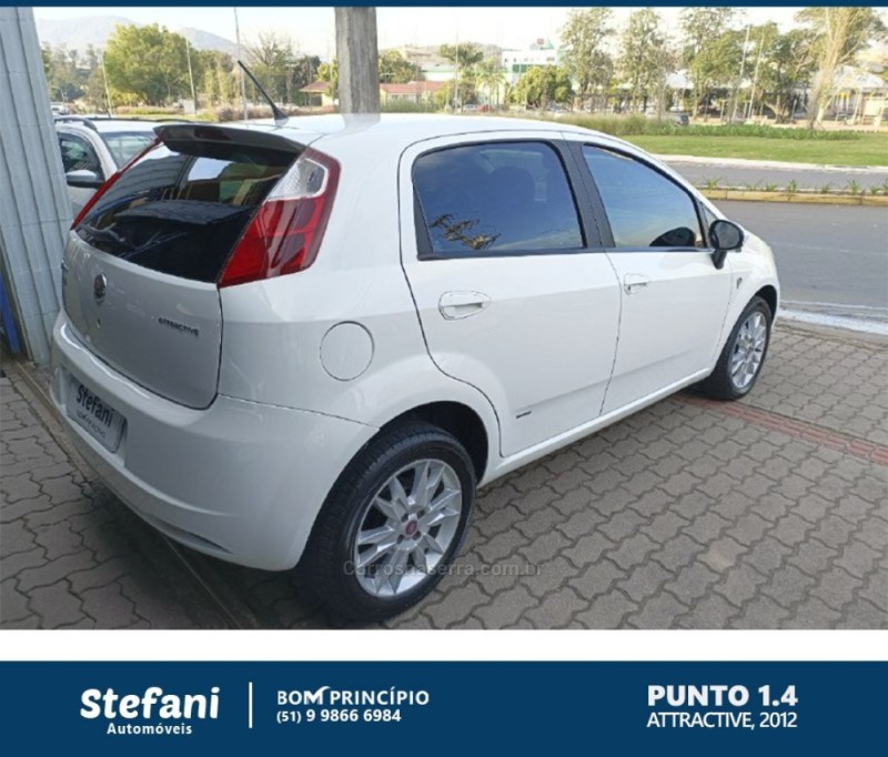 PUNTO 1.4 ATTRACTIVE 8V FLEX 4P MANUAL - 2012 - BOM PRINCíPIO