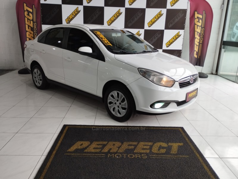 GRAND SIENA 1.4 MPI ATTRACTIVE 8V FLEX 4P MANUAL - 2015 - PORTãO