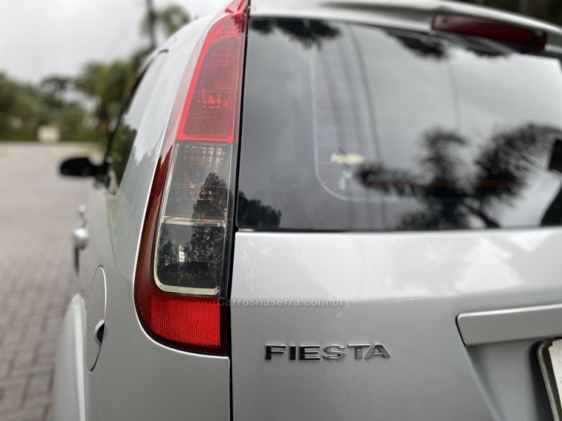 FIESTA 1.6 MPI CLASS HATCH 8V FLEX 4P MANUAL - 2011 - CAXIAS DO SUL