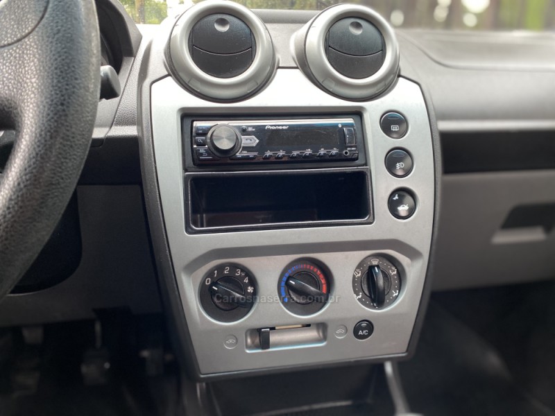FIESTA 1.6 MPI CLASS HATCH 8V FLEX 4P MANUAL - 2011 - CAXIAS DO SUL