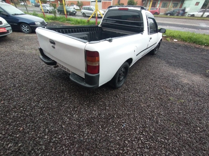 COURIER 1.6 MPI XL 8V GASOLINA 2P MANUAL - 2004 - IGREJINHA