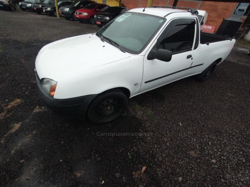 courier 1.6 mpi xl 8v gasolina 2p manual 2004 igrejinha