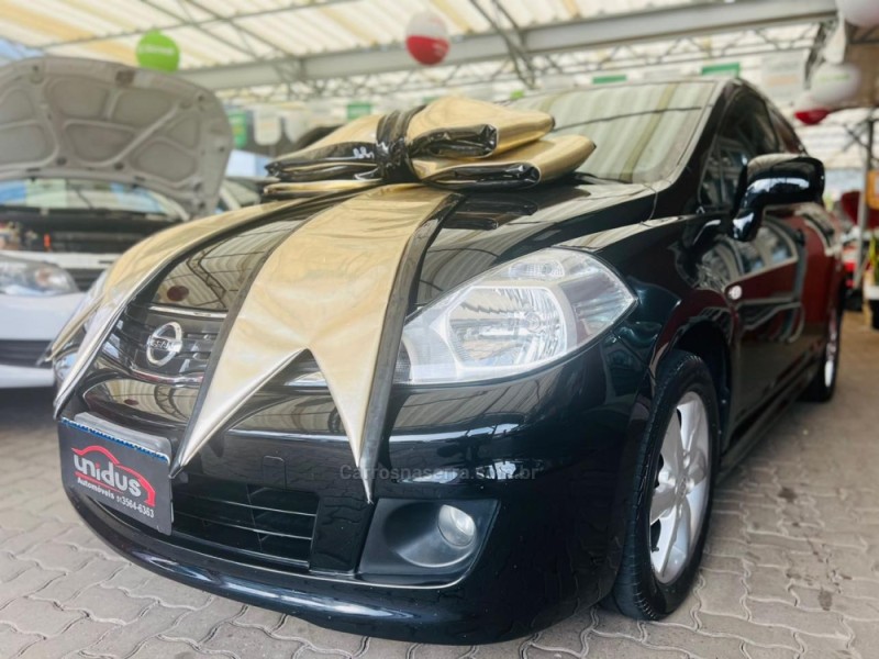 tiida 1.8 sl 16v flex 4p automatico 2012 dois irmaos