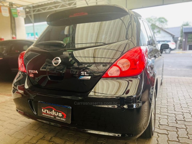 TIIDA 1.8 SL 16V FLEX 4P AUTOMÁTICO - 2012 - DOIS IRMãOS