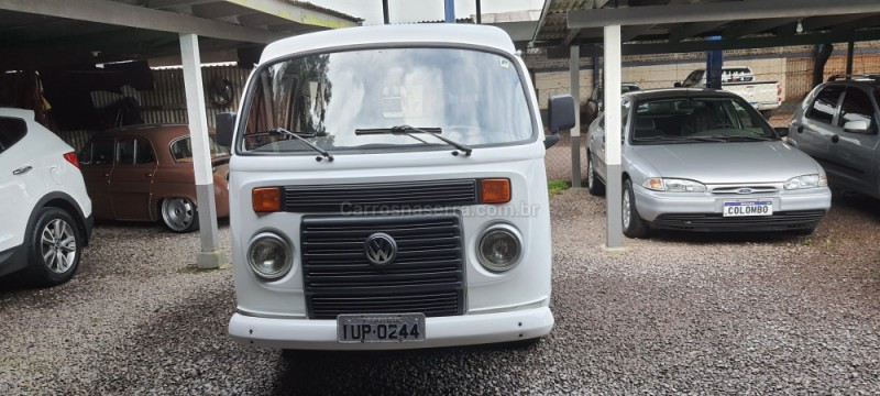 KOMBI 1.4 MI STD LOTAÇÃO 8V FLEX 3P MANUAL - 2014 - CAXIAS DO SUL