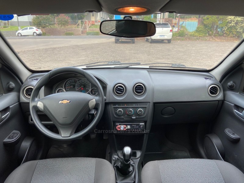 CELTA 1.0 MPFI LIFE 8V FLEX 4P MANUAL - 2015 - IVOTI