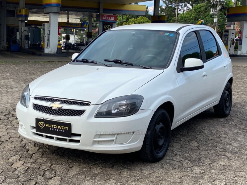 CELTA 1.0 MPFI LIFE 8V FLEX 4P MANUAL - 2015 - IVOTI