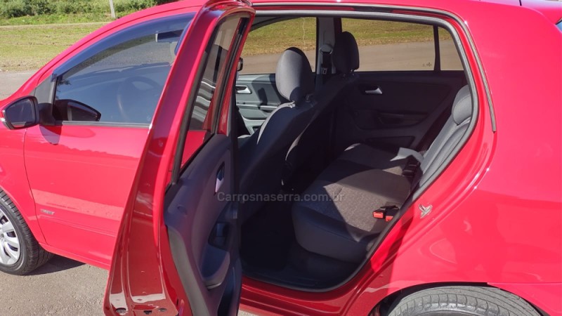 FOX 1.0 ITREND 8V FLEX 4P MANUAL - 2014 - FARROUPILHA