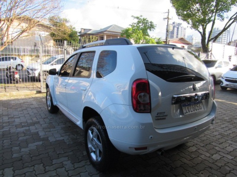 DUSTER 1.6 DYNAMIQUE 4X2 16V FLEX 4P MANUAL - 2015 - BENTO GONçALVES