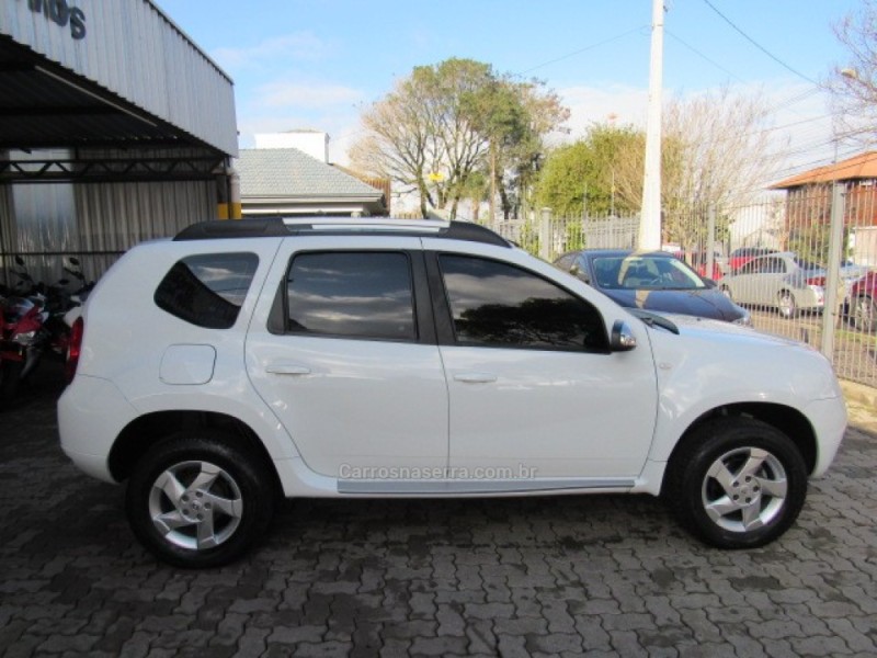 DUSTER 1.6 DYNAMIQUE 4X2 16V FLEX 4P MANUAL - 2015 - BENTO GONçALVES