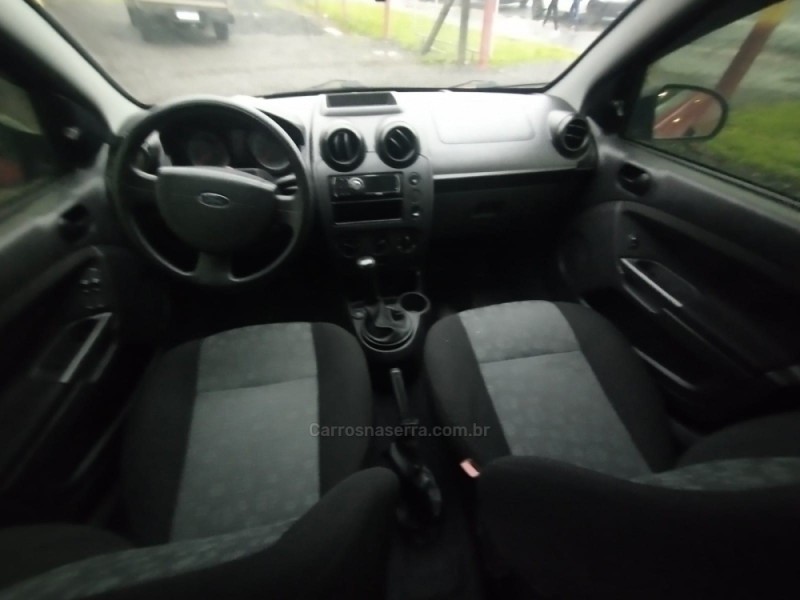 FIESTA 1.0 MPI CLASS 8V GASOLINA 4P MANUAL - 2011 - IGREJINHA