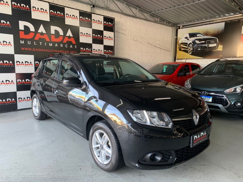 SANDERO 
