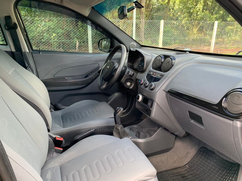MONTANA 1.4 MPFI LS CS 8V FLEX 2P MANUAL - 2011 - PORTãO