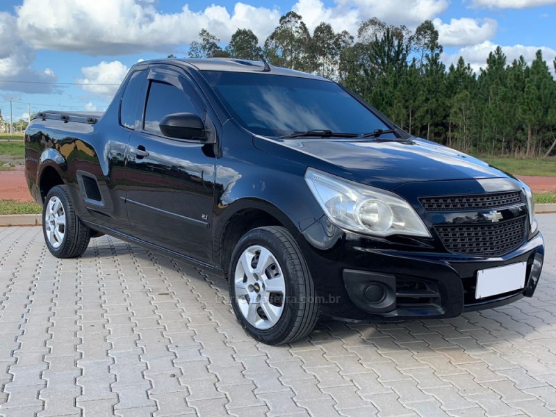 montana 1.4 mpfi ls cs 8v flex 2p manual 2011 portao