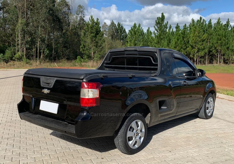 MONTANA 1.4 MPFI LS CS 8V FLEX 2P MANUAL - 2011 - PORTãO
