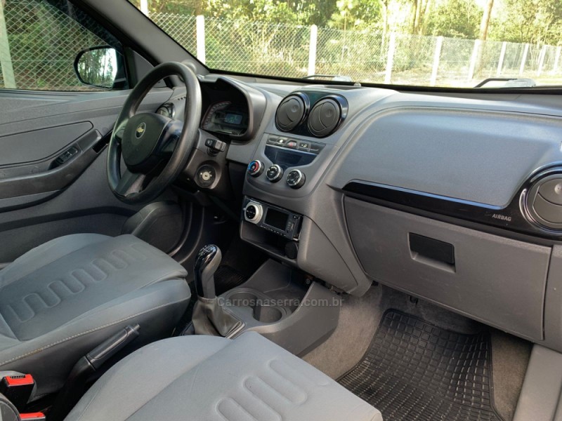 MONTANA 1.4 MPFI LS CS 8V FLEX 2P MANUAL - 2011 - PORTãO