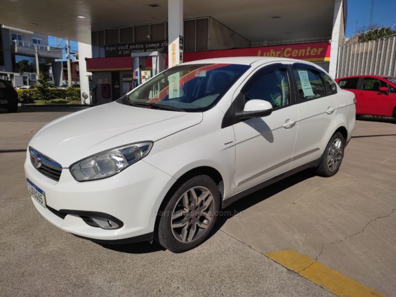 GRAND SIENA 1.6 MPI ESSENCE 16V FLEX 4P AUTOMATIZADO