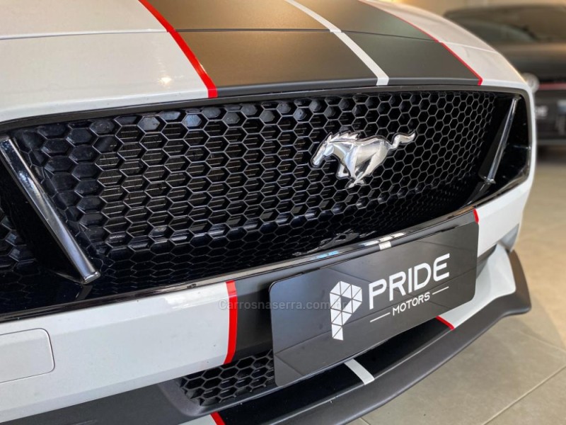 MUSTANG 5.0 GT PREMIUM COUPÉ V8 32V GASOLINA 2P AUTOMÁTICO - 2018 - CAXIAS DO SUL