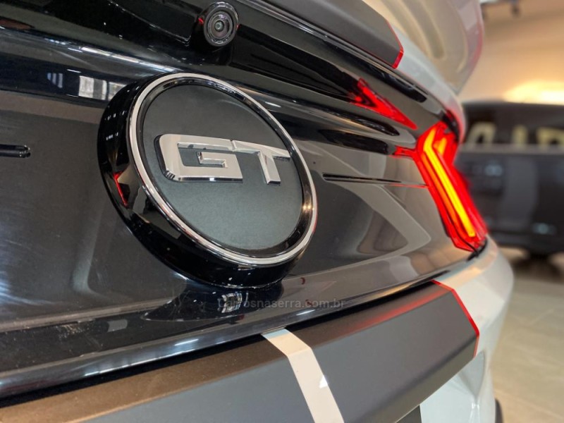 MUSTANG 5.0 GT PREMIUM COUPÉ V8 32V GASOLINA 2P AUTOMÁTICO - 2018 - CAXIAS DO SUL