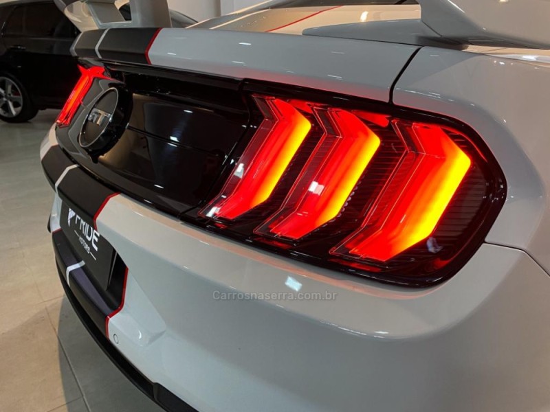 MUSTANG 5.0 GT PREMIUM COUPÉ V8 32V GASOLINA 2P AUTOMÁTICO - 2018 - CAXIAS DO SUL