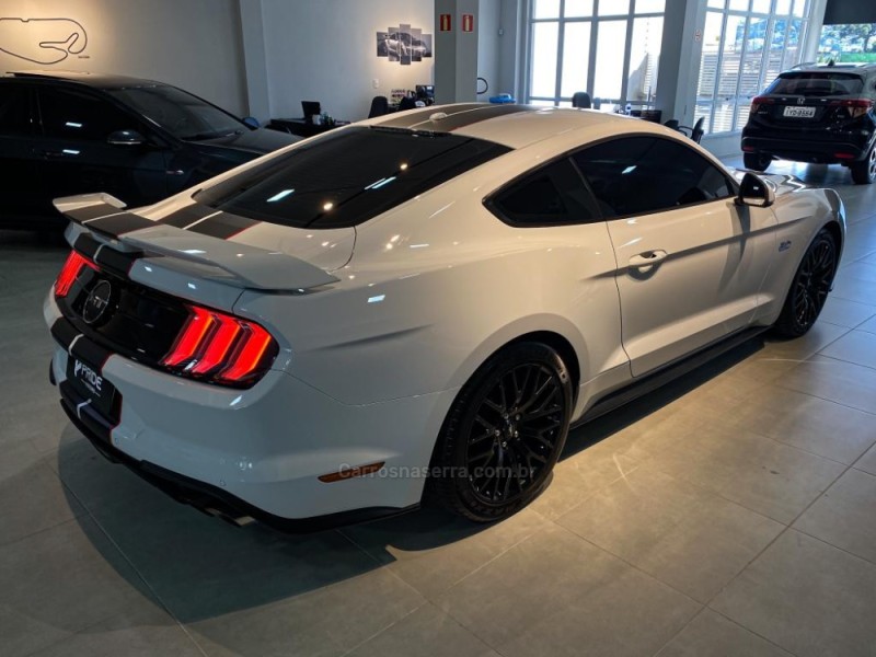 MUSTANG 5.0 GT PREMIUM COUPÉ V8 32V GASOLINA 2P AUTOMÁTICO - 2018 - CAXIAS DO SUL