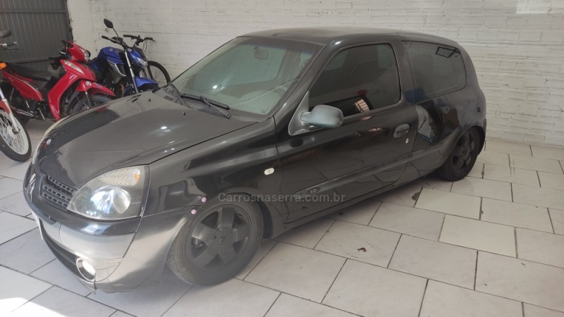CLIO 1.0 AUTHENTIQUE 8V GASOLINA 2P MANUAL - 2005 - CAXIAS DO SUL