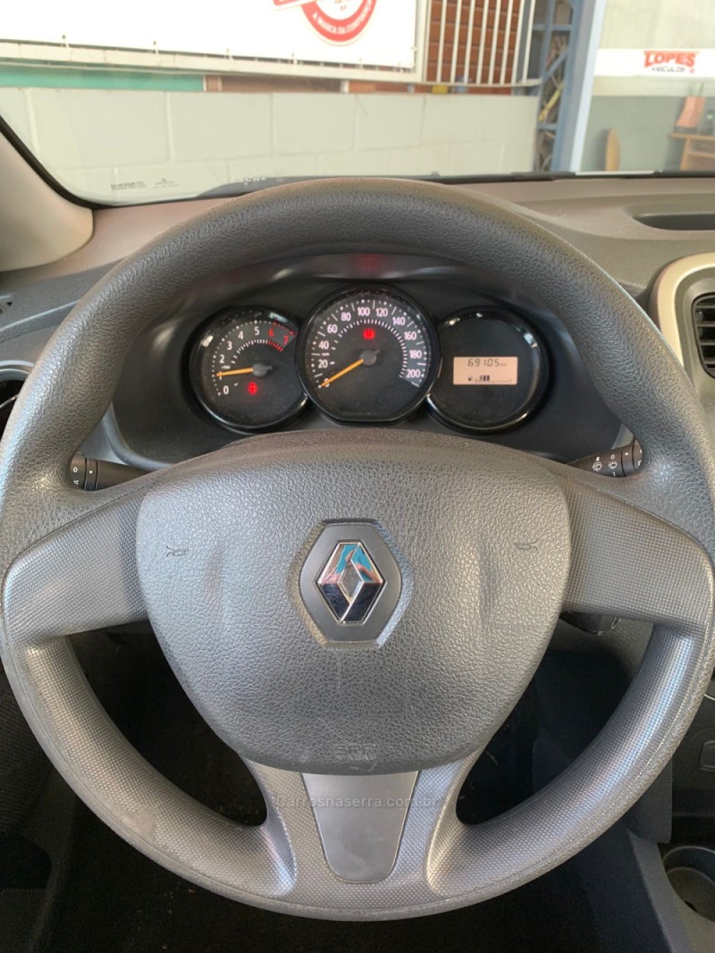 SANDERO 1.0 AUTHENTIQUE 8V FLEX 4P MANUAL - 2017 - PORTãO
