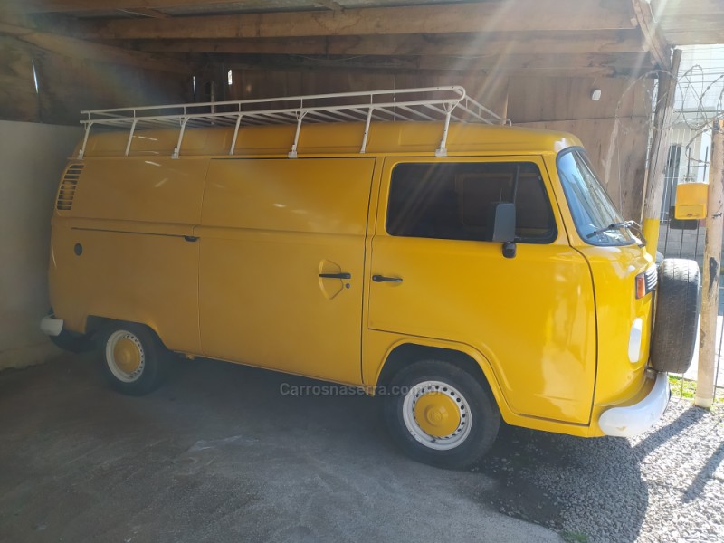 kombi 1.6 furgao 8v gasolina 3p manual 2005 caxias do sul