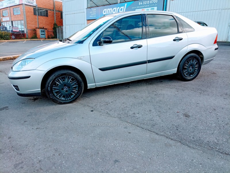 FOCUS 1.6 GL SEDAN 8V FLEX 4P MANUAL