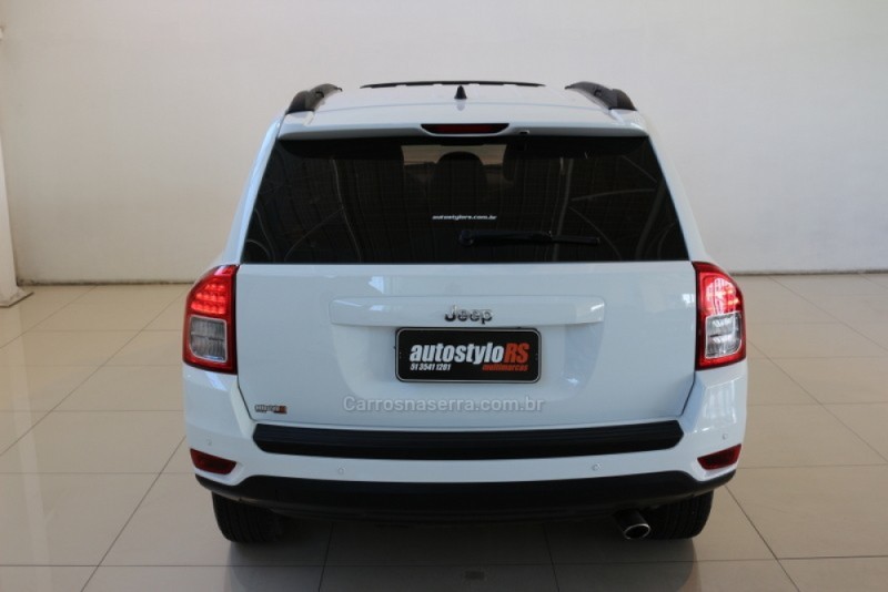 COMPASS 2.0 16V FLEX SPORT AUTOMÁTICO - 2012 - TAQUARA