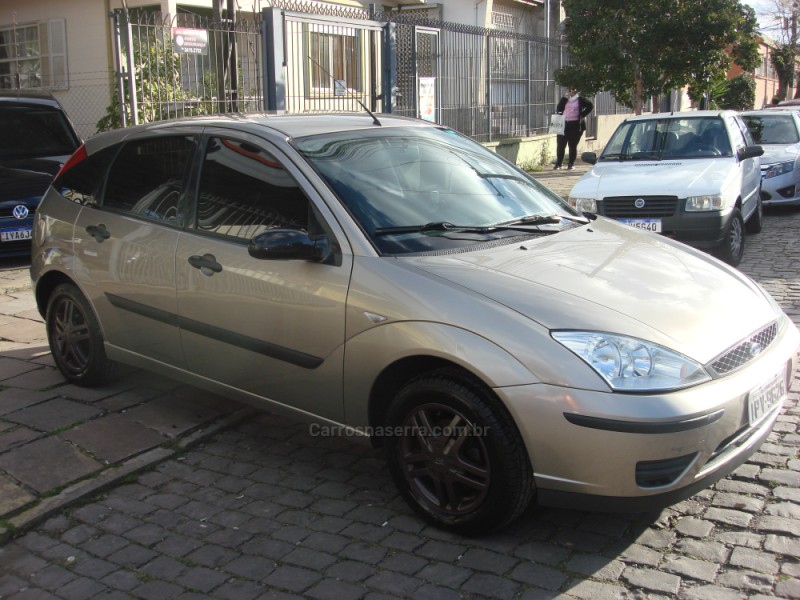 FOCUS 1.6 8V GASOLINA 4P MANUAL - 2007 - CAXIAS DO SUL