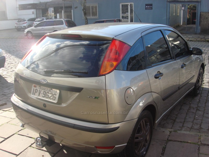 FOCUS 1.6 8V GASOLINA 4P MANUAL - 2007 - CAXIAS DO SUL
