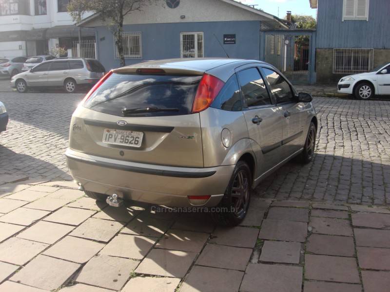 FOCUS 1.6 8V GASOLINA 4P MANUAL - 2007 - CAXIAS DO SUL