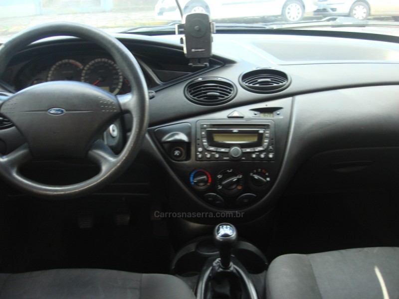 FOCUS 1.6 8V GASOLINA 4P MANUAL - 2007 - CAXIAS DO SUL