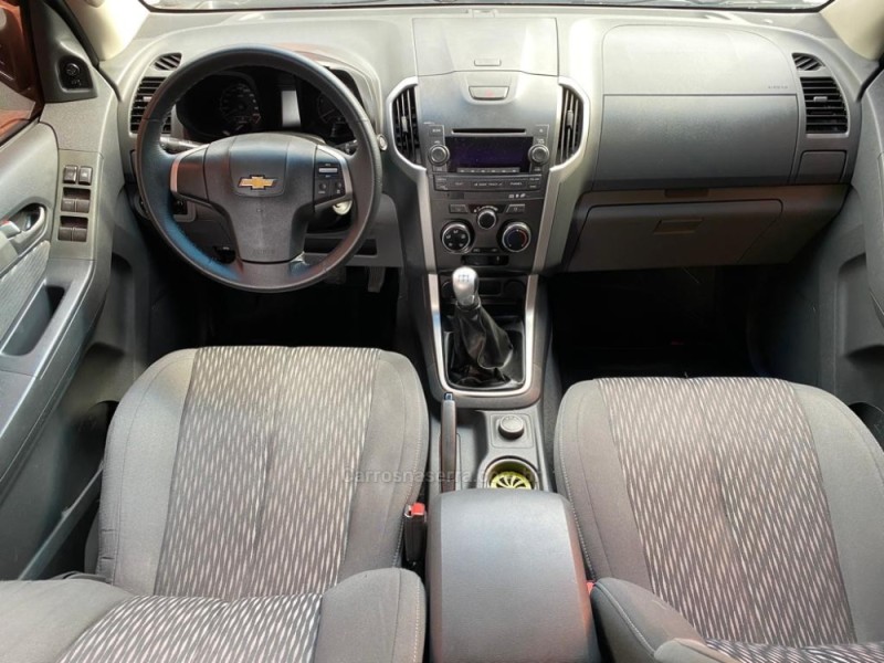 S10 2.8 LT 4X4 CD 16V TURBO DIESEL 4P MANUAL - 2013 - PAROBé