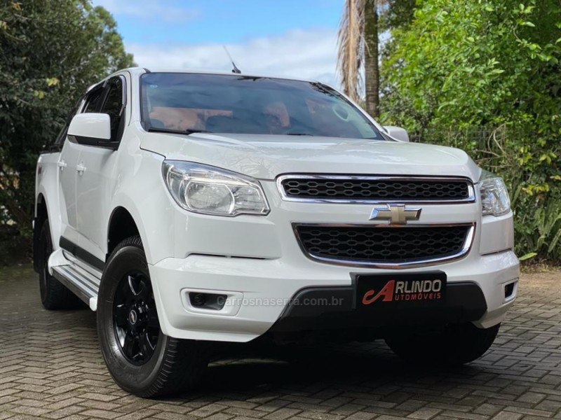 S10 2.8 LT 4X4 CD 16V TURBO DIESEL 4P MANUAL - 2013 - PAROBé