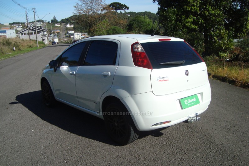 PUNTO 1.4 ATTRACTIVE 8V FLEX 4P MANUAL - 2011 - FLORES DA CUNHA