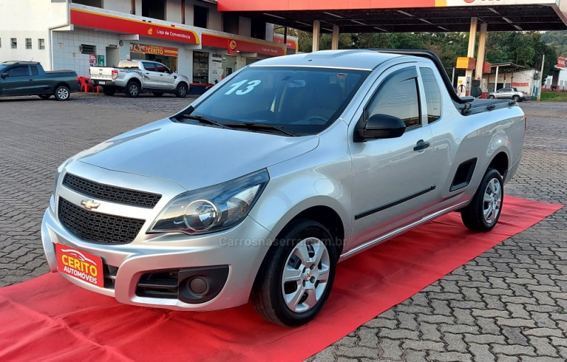 MONTANA 1.4 MPFI LS CS 8V FLEX 2P MANUAL - 2013 - PAROBé