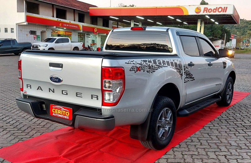 RANGER 2.2 XLS 4X4 CD 16V DIESEL 4P MANUAL - 2017 - PAROBé