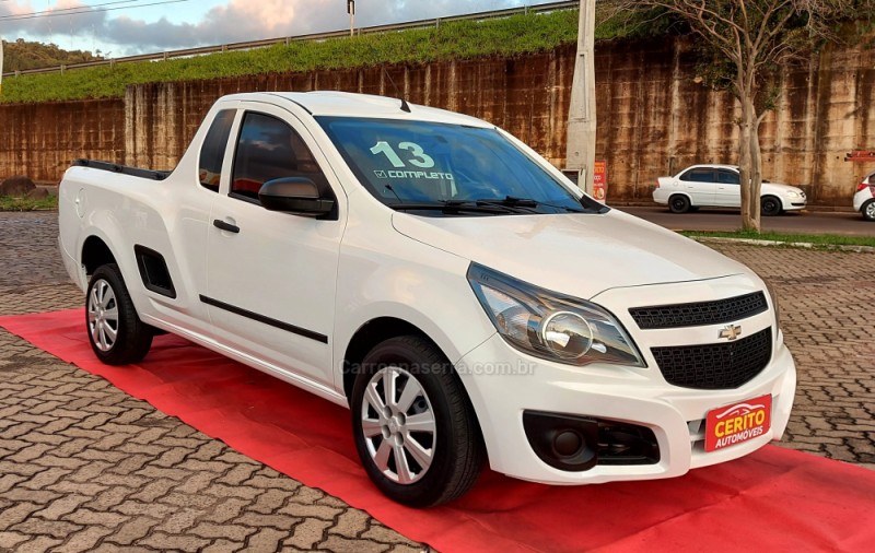 MONTANA 1.4 MPFI LS CS 8V FLEX 2P MANUAL - 2013 - PAROBé