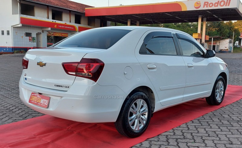COBALT 1.4 MPFI LTZ 8V FLEX 4P MANUAL - 2017 - PAROBé