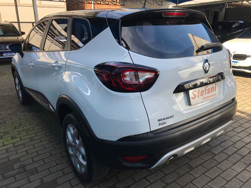 CAPTUR 1.6 16V FLEX ZEN AUTOMÁTICO - 2018 - FELIZ