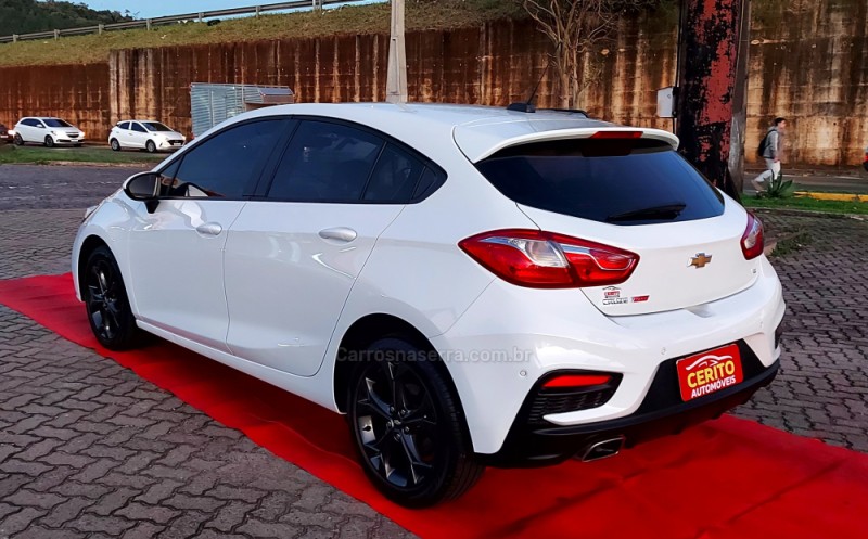 CRUZE 1.4 TURBO LT SPORT6 16V FLEX 4P AUTOMÁTICO - 2017 - PAROBé