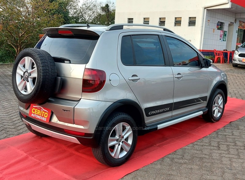 CROSSFOX 1.6 MI FLEX 8V 4P MANUAL - 2011 - PAROBé