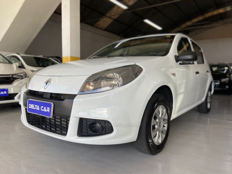 sandero 1.0 authentique 16v flex 4p manual 2014 novo hamburgo