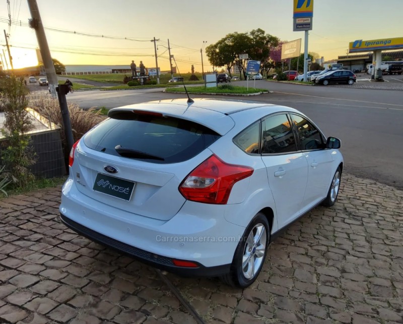 FOCUS 1.6 8V FLEX 4P MANUAL - 2015 - NãO-ME-TOQUE