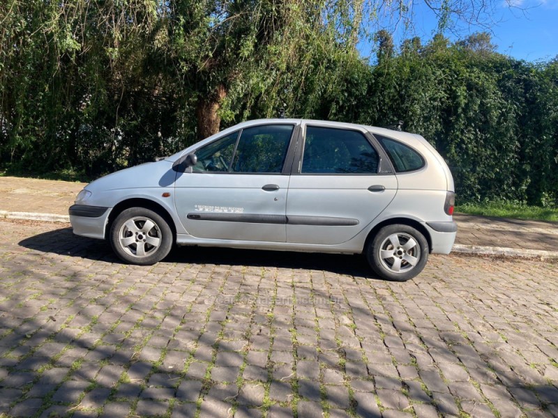 SCÉNIC 1.6 RT 16V GASOLINA 4P MANUAL - 2000 - FARROUPILHA
