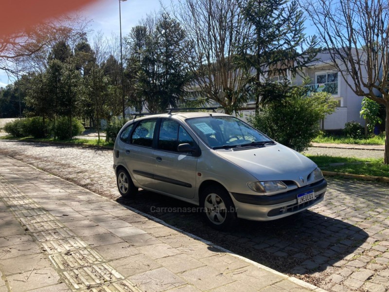 SCÉNIC 1.6 RT 16V GASOLINA 4P MANUAL - 2000 - FARROUPILHA