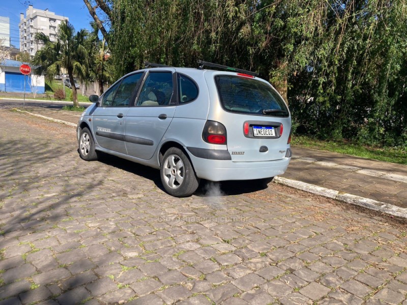 SCÉNIC 1.6 RT 16V GASOLINA 4P MANUAL - 2000 - FARROUPILHA